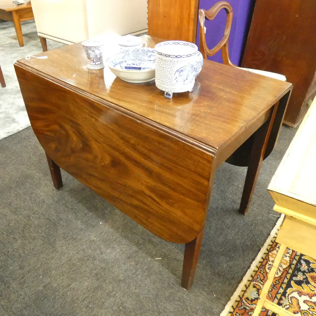 VICTORIAN MAHOGANY DROP LEAF DINING TABLE... Image 1++