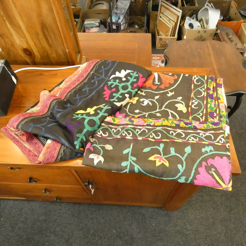 2 EMBROIDERED TURKISH CLOTHS Image 1++