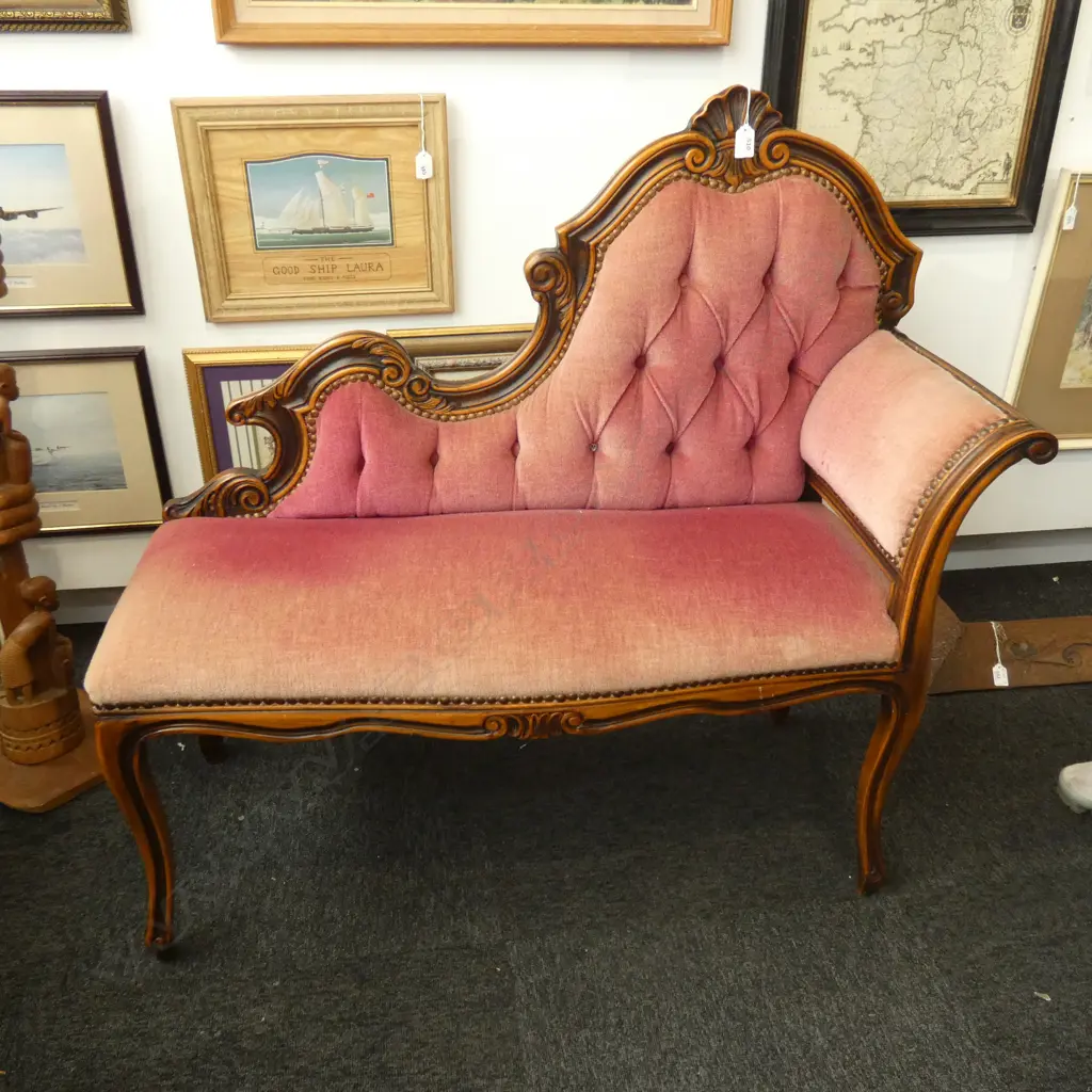 UPHOLSTERED FRENCH STYLE SETTEE W.980mm Image 1++