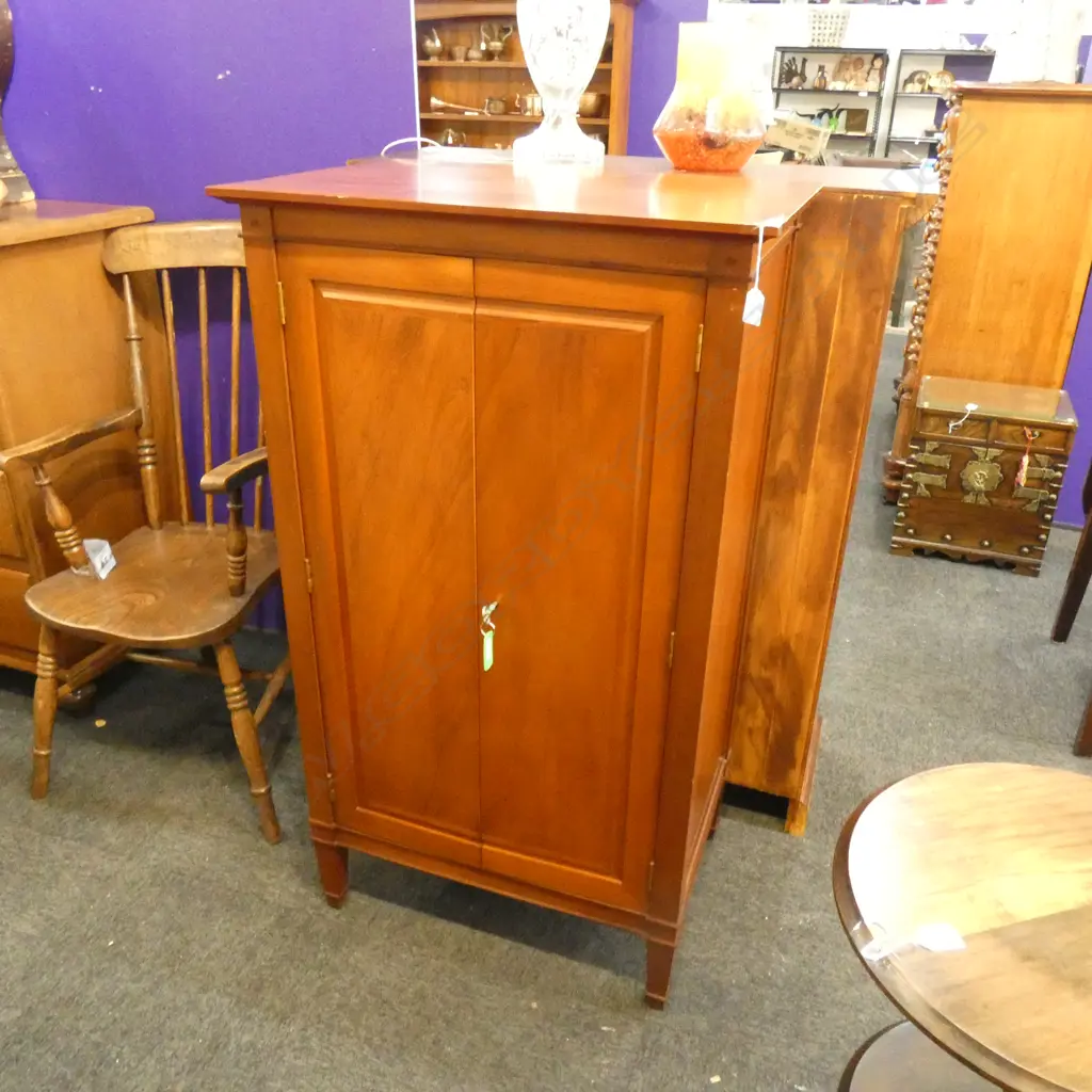 ROSE & HEATHER  CABINET... Image 1++