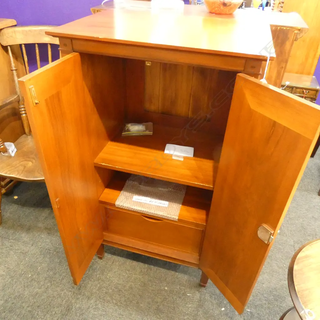 ROSE & HEATHER  CABINET... Image 1++