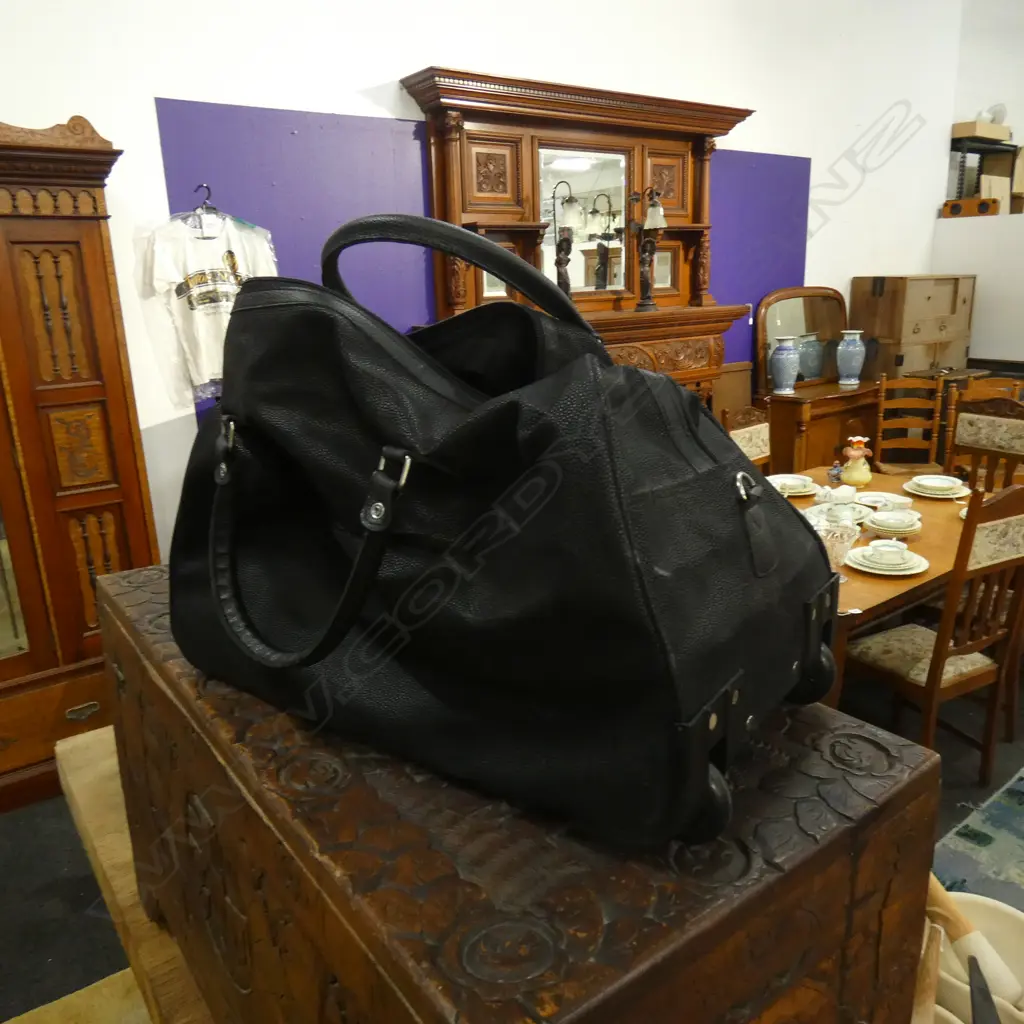 BLACK TRAVEL TROLLEY BAG ( FROM CITTA) Image 1++
