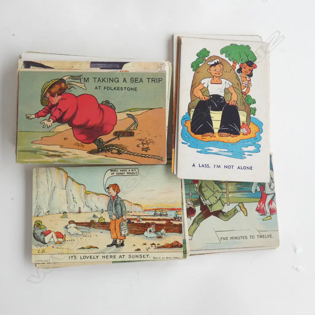 100 (APPROX) EARLY SEASIDE POST CARDS Image 1++