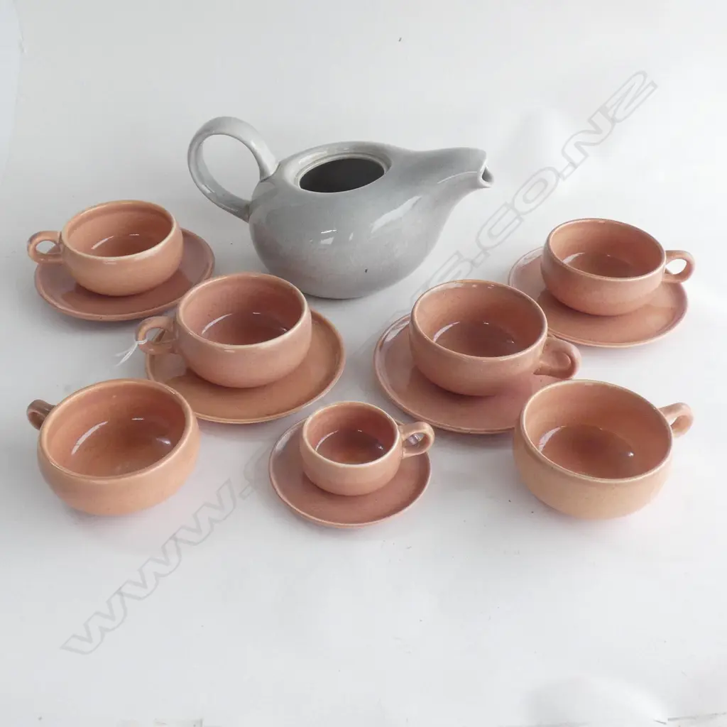 RUSSELL WRIGHT CUPS AND SAUCERS WITH TEAPOPT NO LID Image 1++