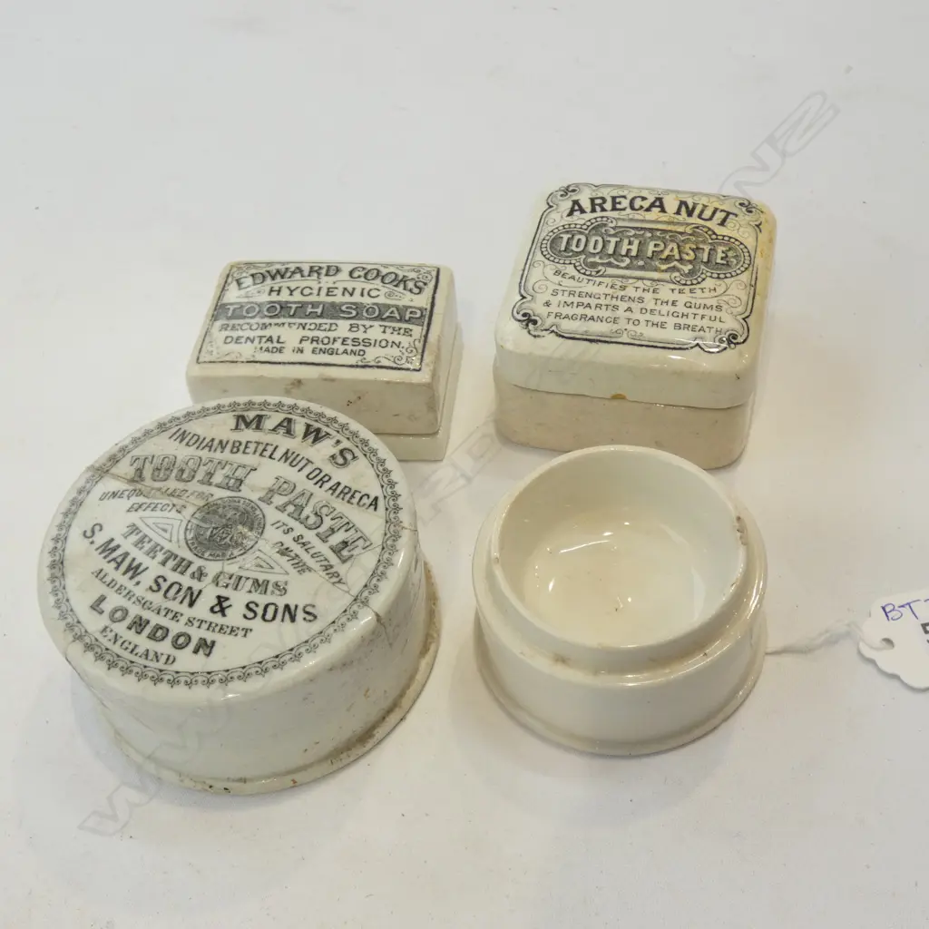 4 ANTIQUE TOOTHPASTE JARS 1 NO LID Image 1++