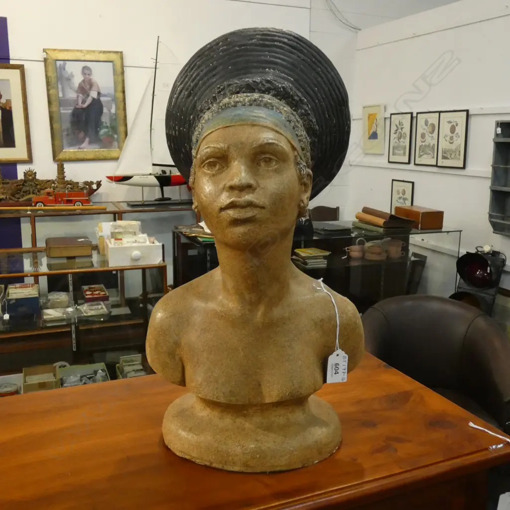 LGE POTTERY EGYPTIAN NEFERTITI BUST - SIGNED TRACE GUTHRIE H 460mm (WEAR TO PAINT) Image 1++