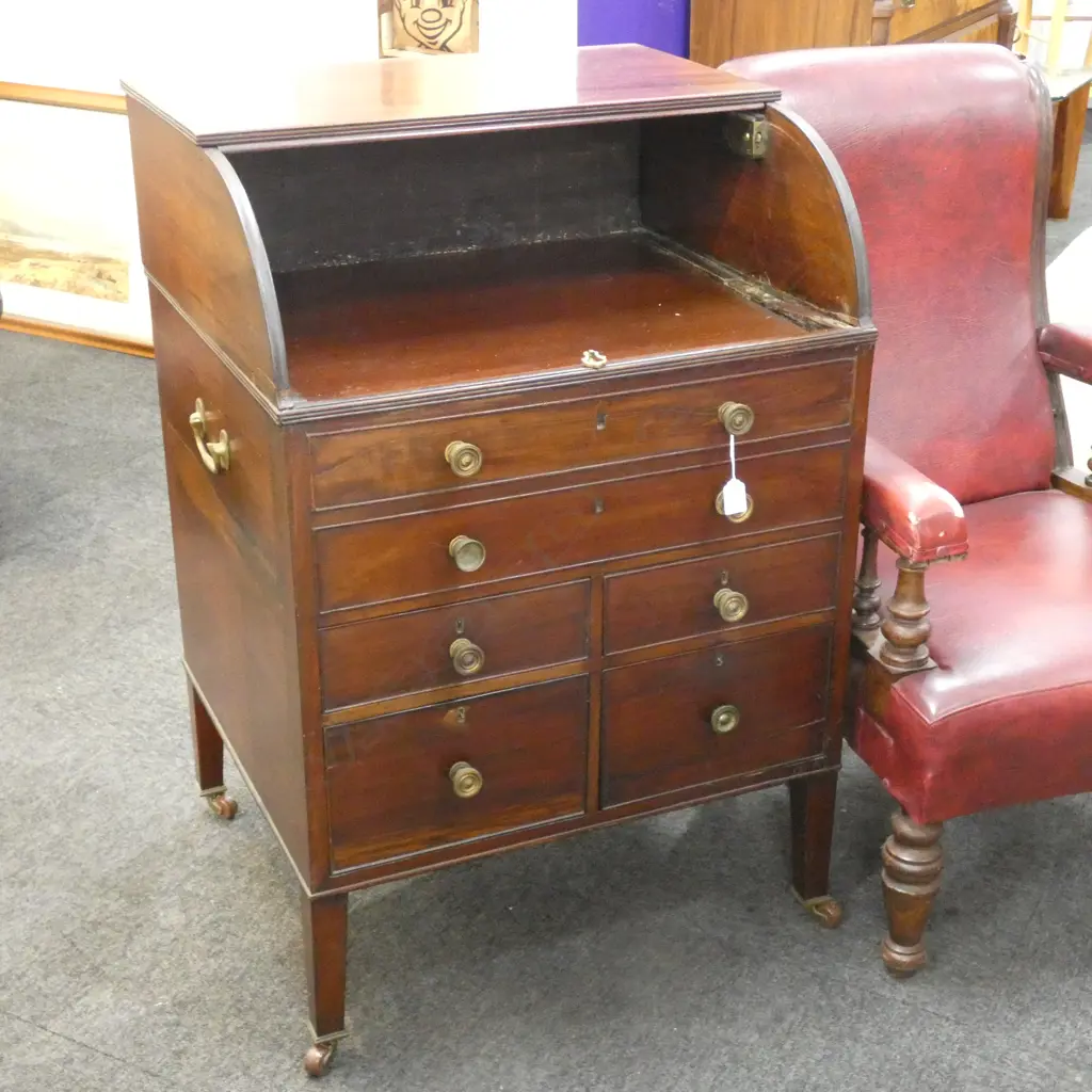 GEORGIAN GENTLEMANS MAHOGANY WASH STAND... Image 1++
