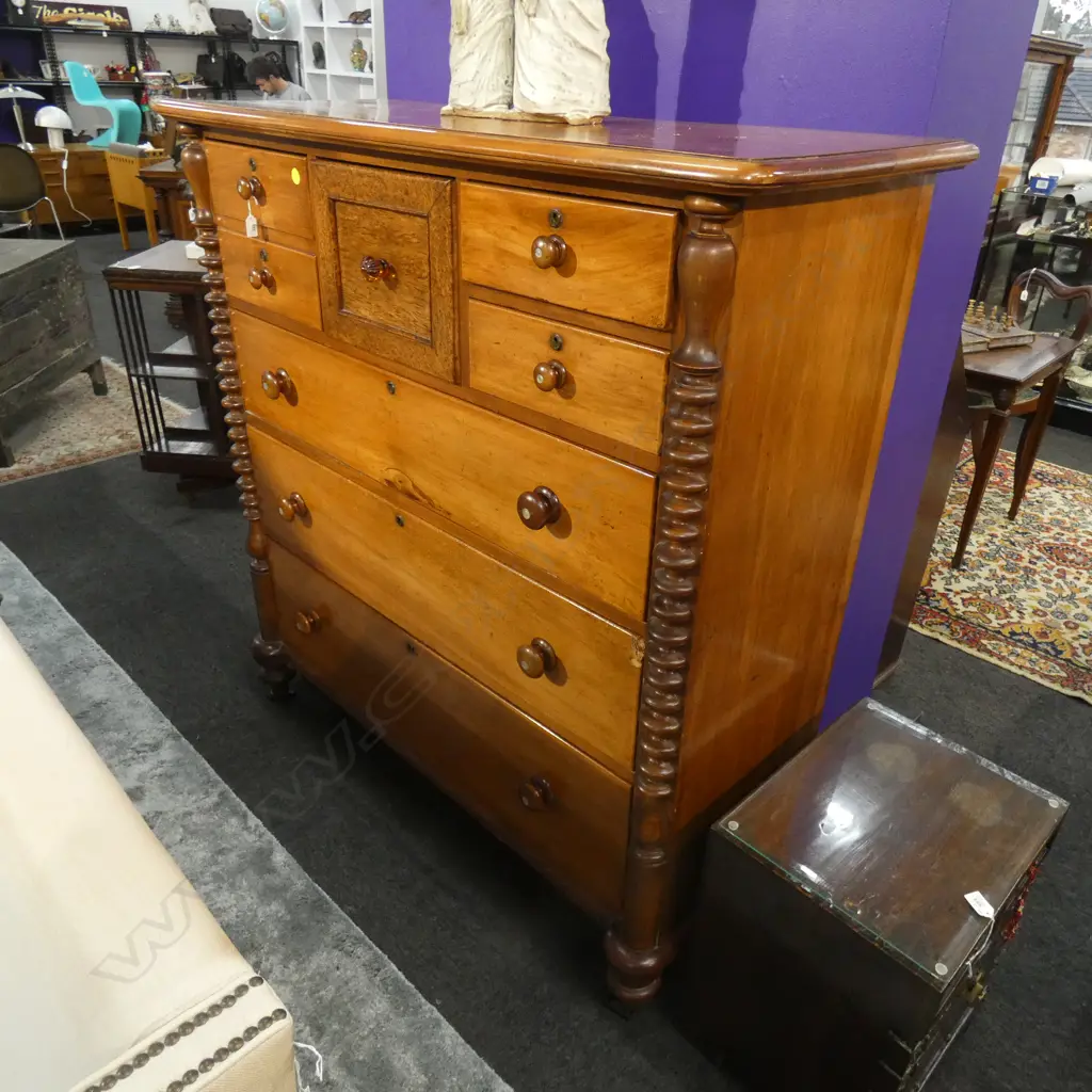 ANTIQUE KAURI SCOTCH CHEST... Image 1++