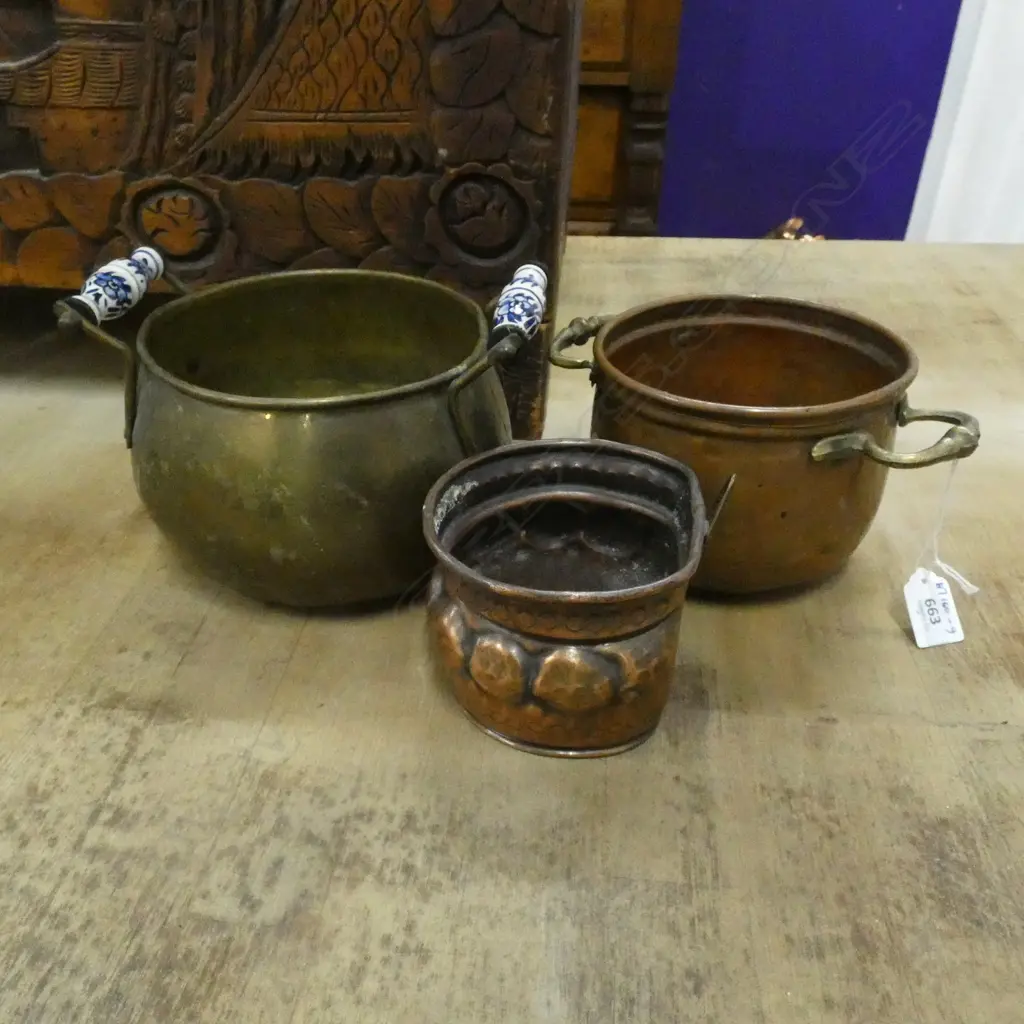 3 COPPER ITEMS POTS ETC Image 1++
