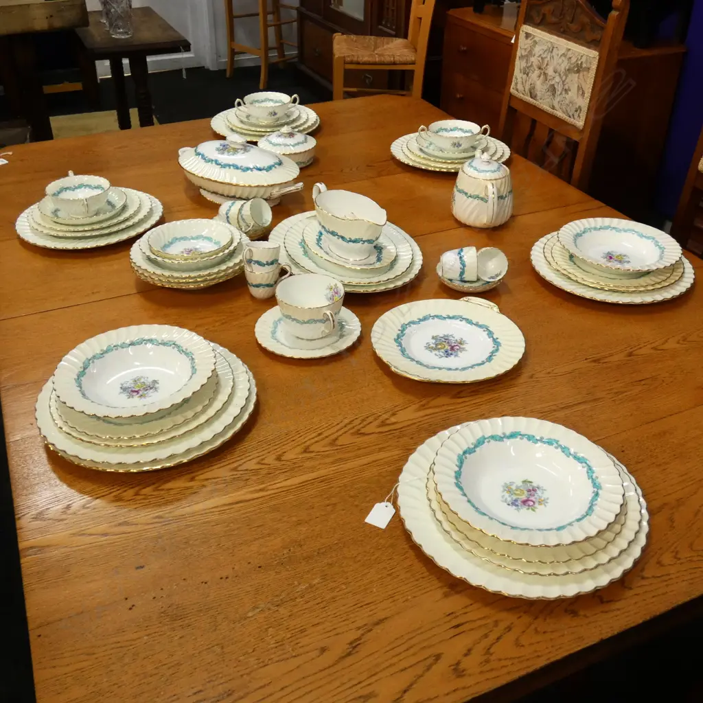 MINTON "ARDMORE" PT DINNER SERVICE 53 PCS ... Image 1++