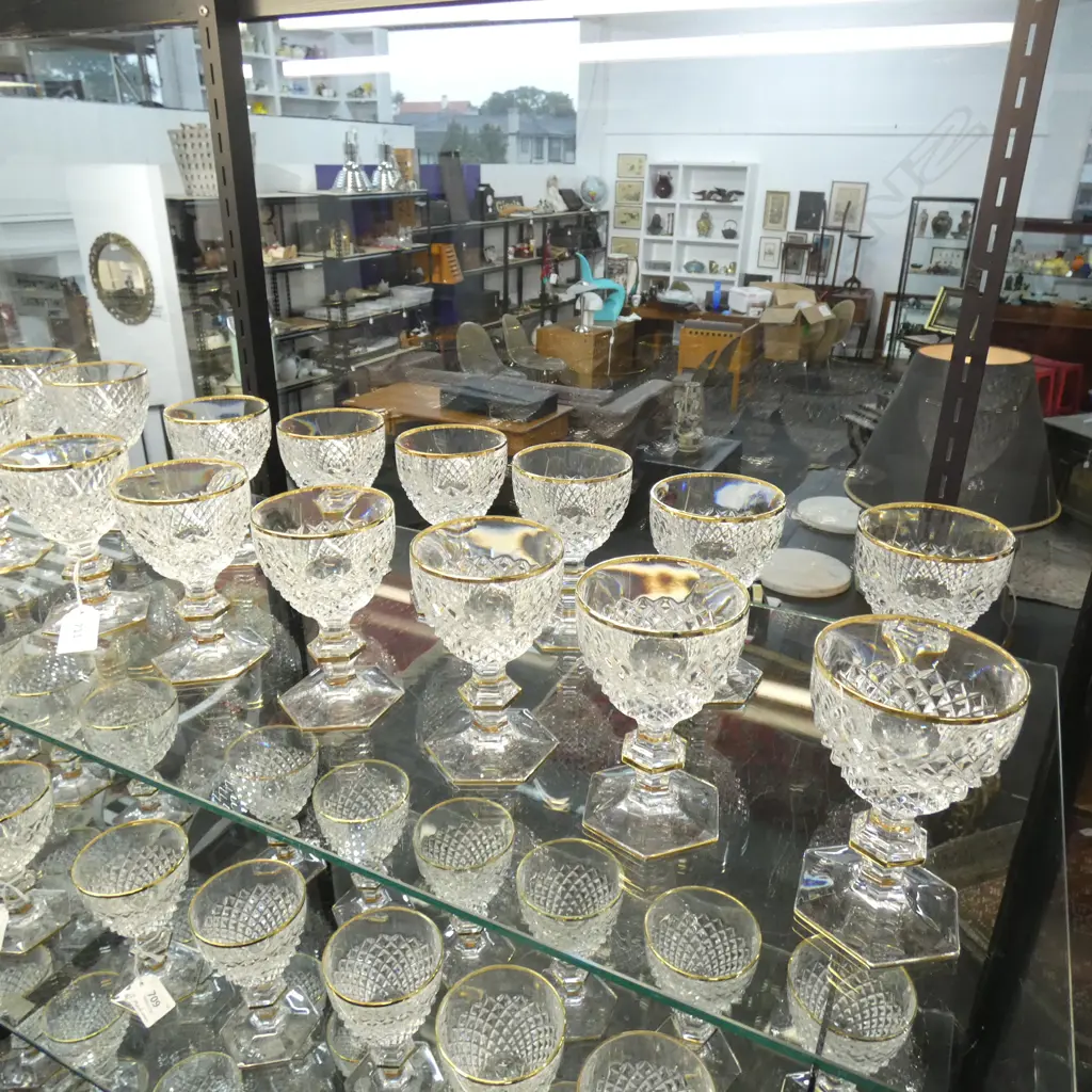 12 CORRE CRISTAL SMALL WINE GLASSES, GOLD RIMMED, ON HEXAGONAL KNOPPED STEMMS AND FOOT Ex Sultan of Brunei Image 1++