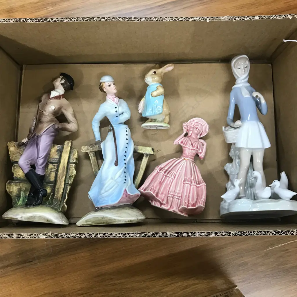 5 VARIOUS FIGURES (SOME AF) Image 1++