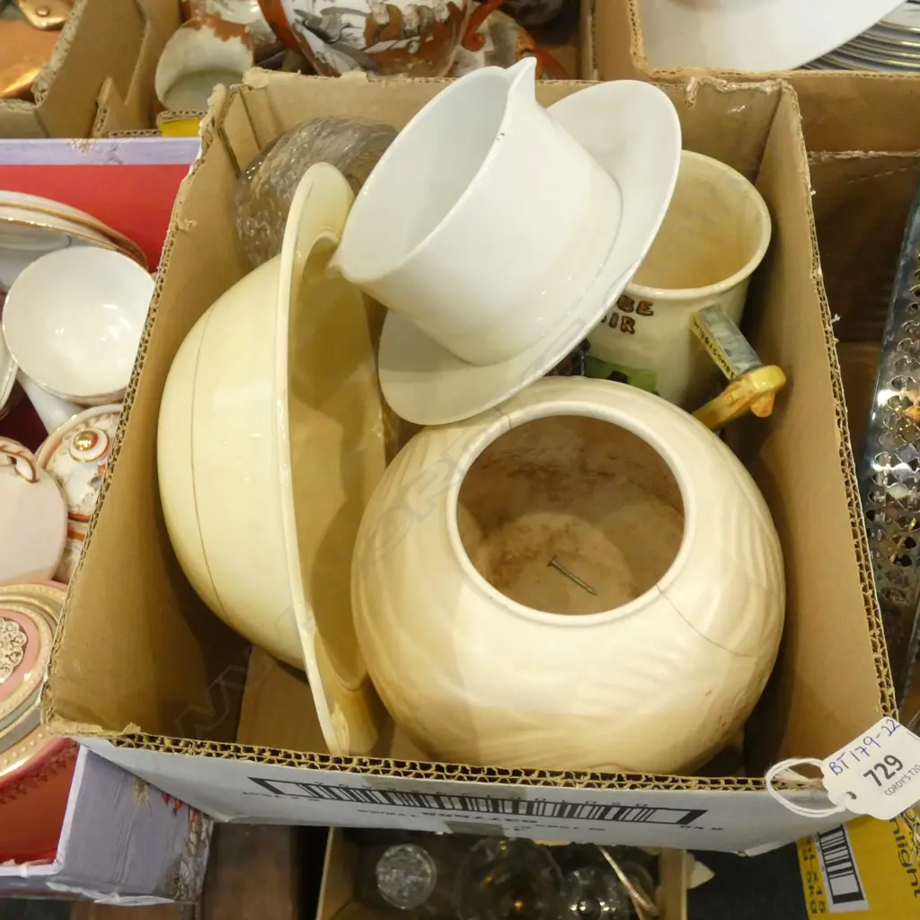 BOX ASST CHINA INCL CLARICE CLIFF BOWL / SPODE VASE (A.F ) MUSICAL JUG ETC.. Image 1++