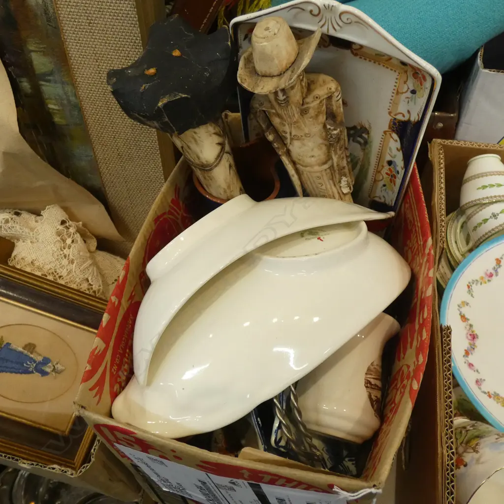 BOX LOT ASST. CERAMICS Image 1++