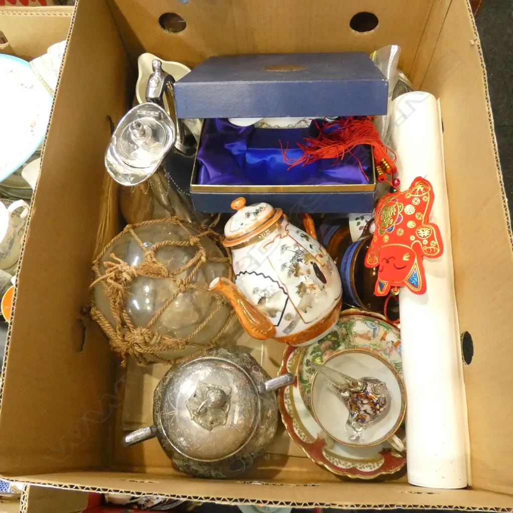 LGE BOX MISC; CHINA / GLASS / SILVER PLATE ETC. Image 1++