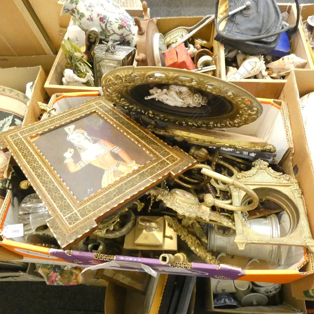 BOX LOT ASST. BRASS PCES Image 1++