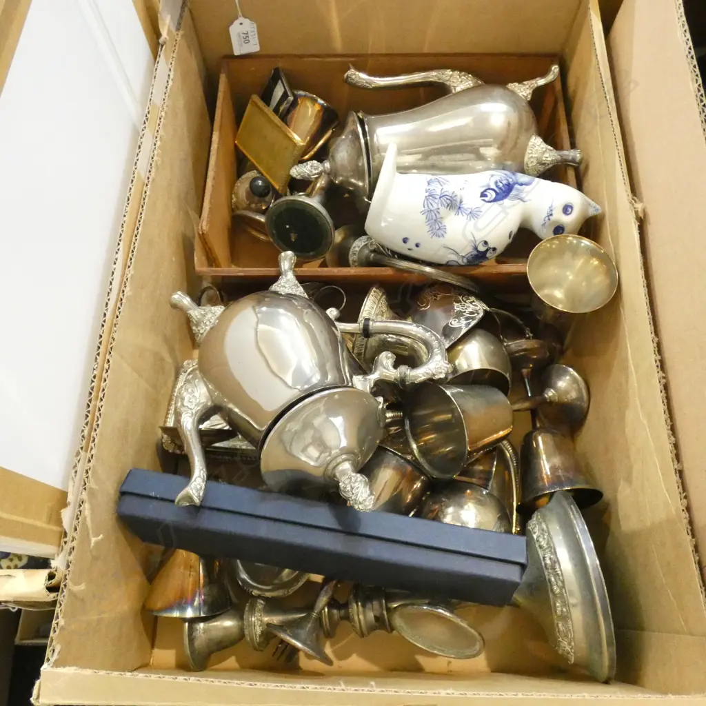 BOX ASST SILVER PLATE ITEMS ETC... Image 1++