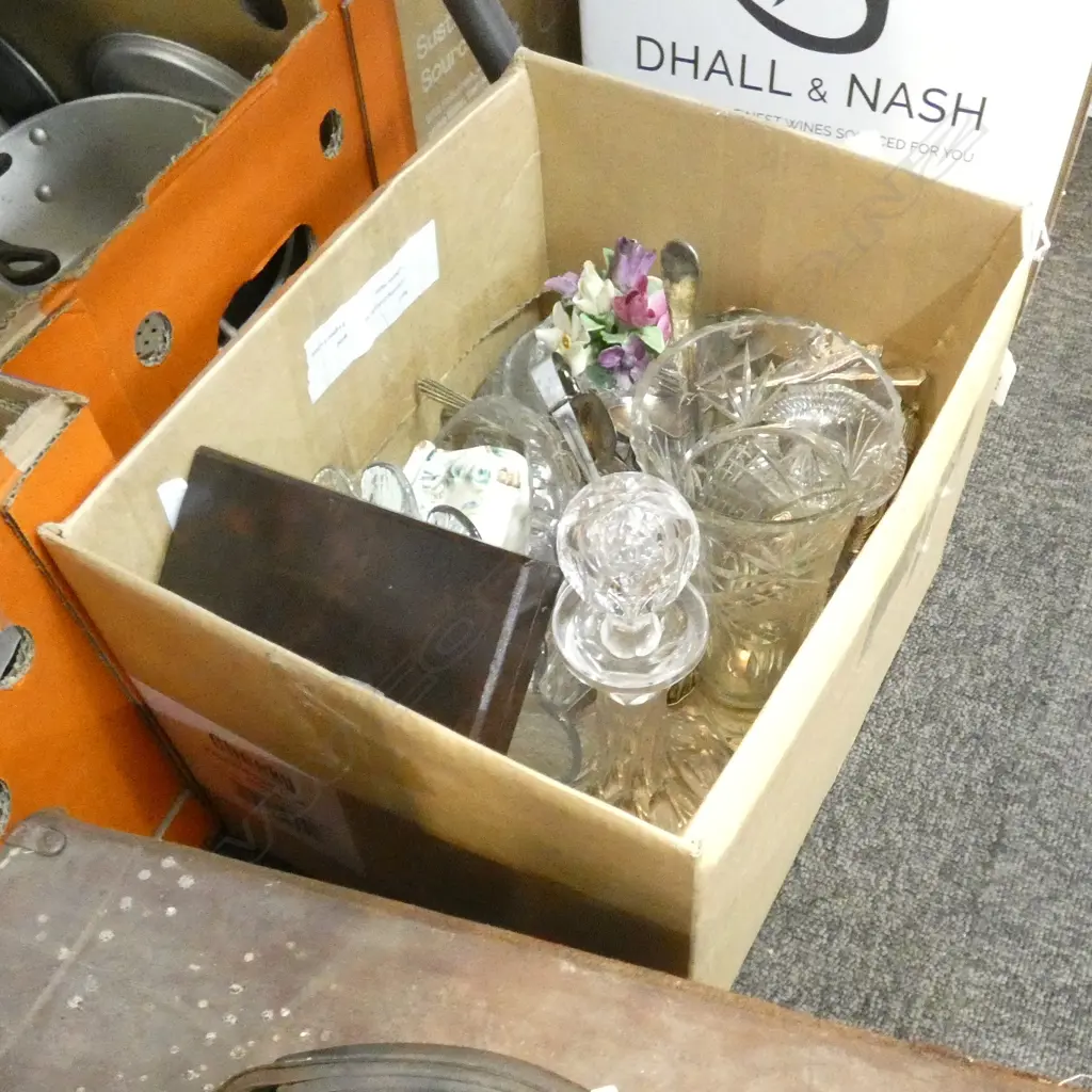 BOX LOT 14 PCES ASST. GLASS, CUTLERY ETC Image 1++