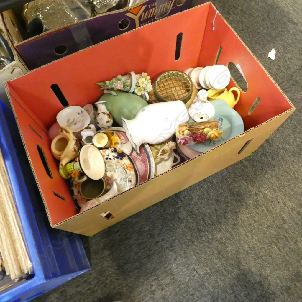 BOX MISC CHINA Image 1++
