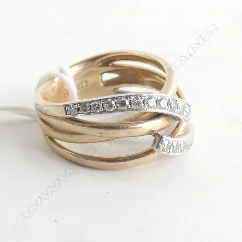 10K GOLD MULTI BAND RING 2 ROWS DIAMONDS 6.1gms Image 1++