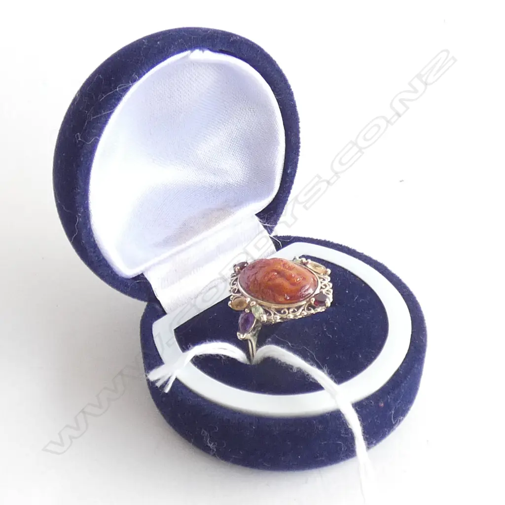 14CT GOLD RING w. BUDDHA & COLOURED STONES 3.0 GRAMS Image 1++