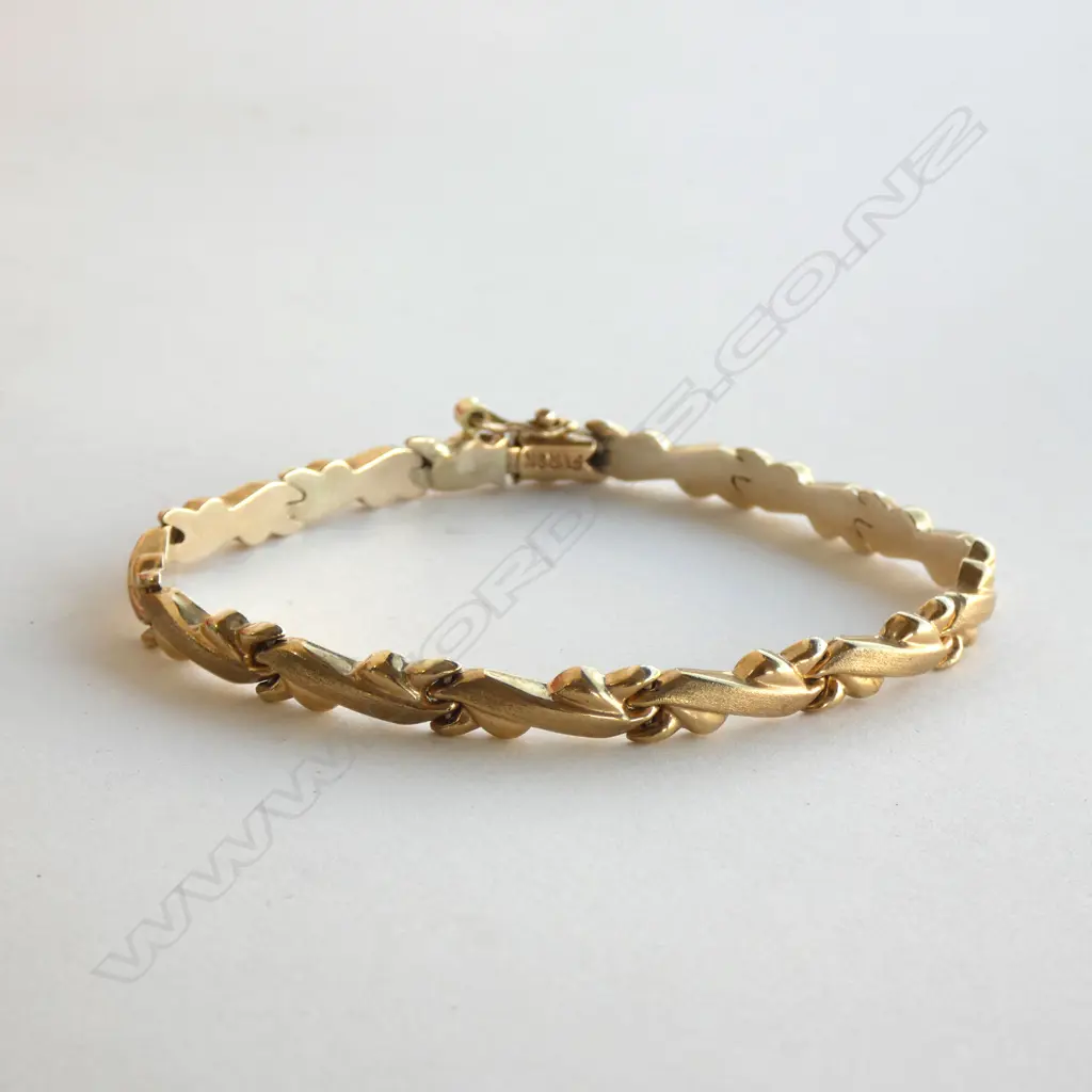 9K GOLD  BRACELET 7GRAMS Image 1++