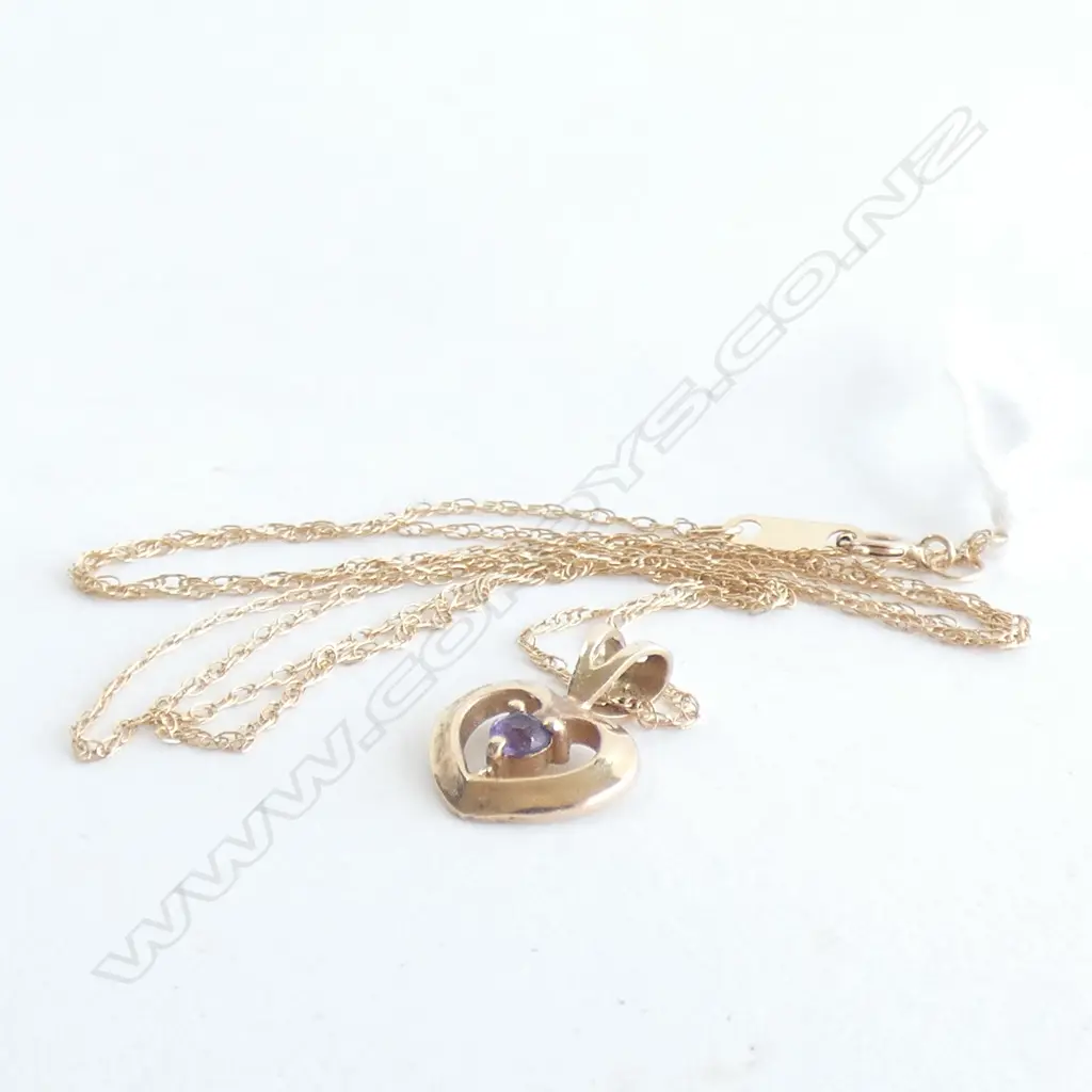 10CT GOLD CHAIN & 9CT GOLD PENDANT1.20gm Image 1++