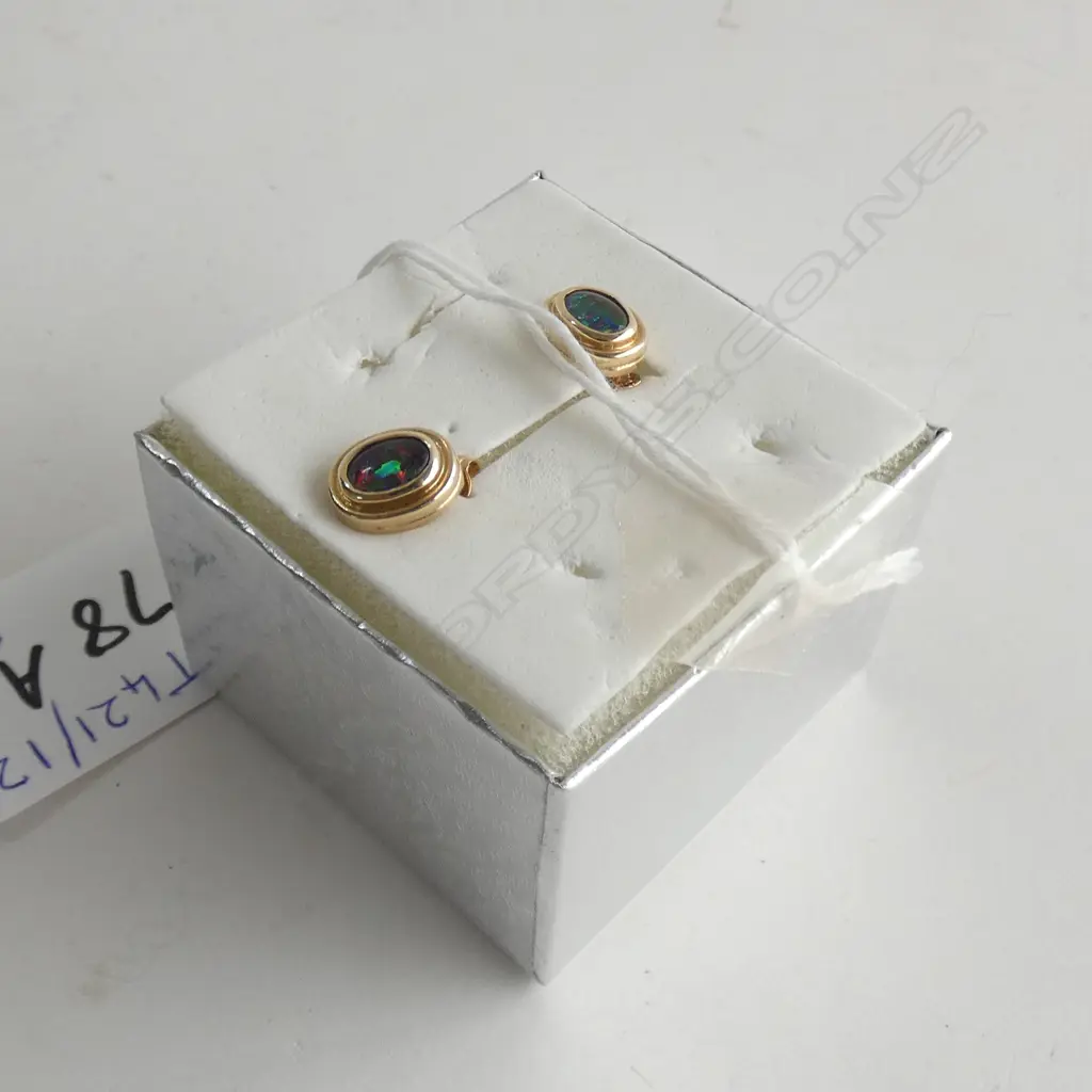 PR 14CT GOLD & OPAL EARRINGS 2.5 GRAMS Image 1++