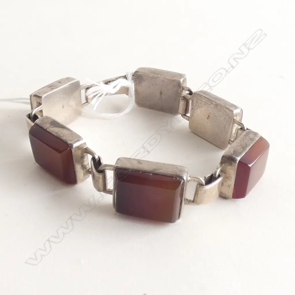 RETRO SILVER & CARNELIAN 6 PANEL BRACELET Image 1++
