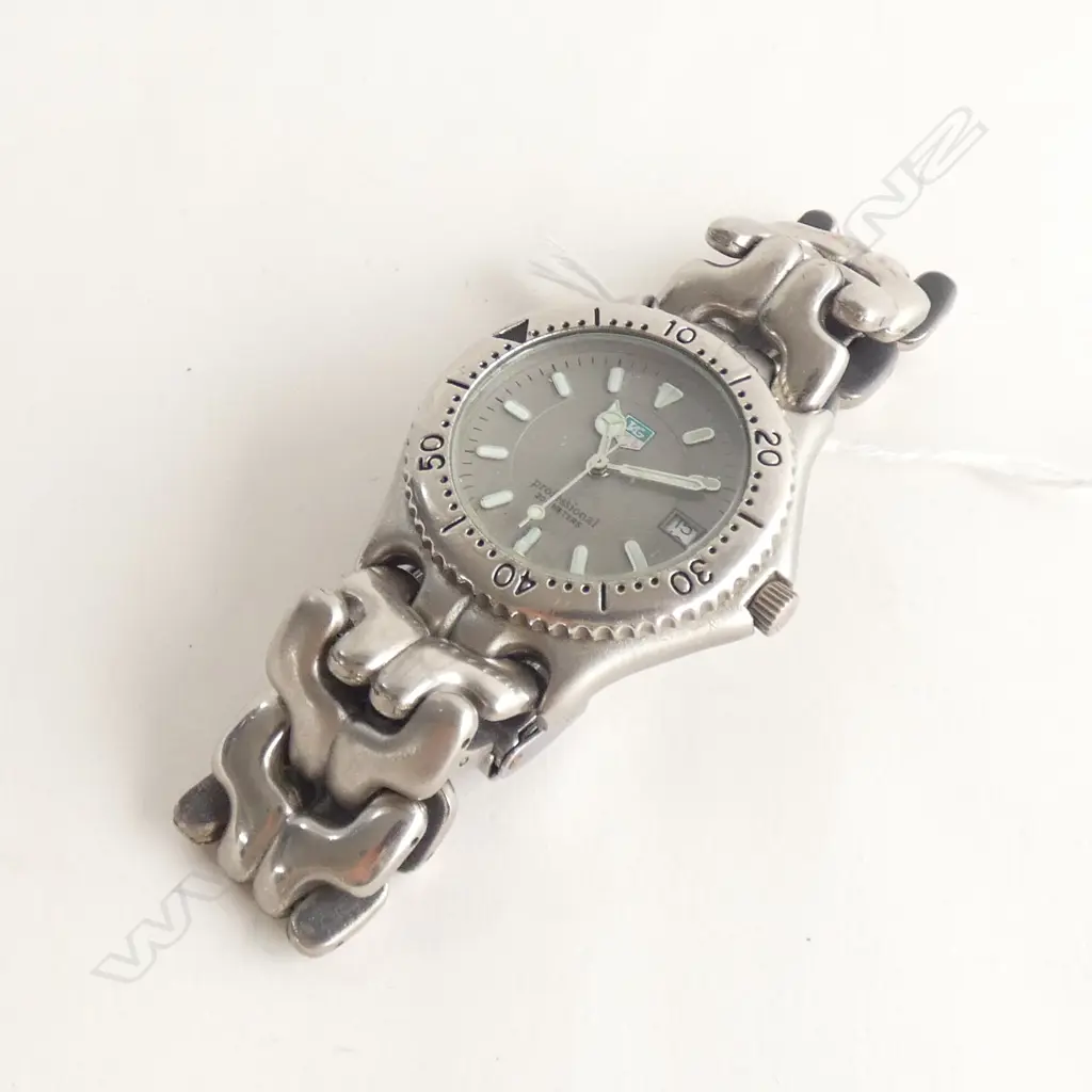 GENT'S TAG HEUR WRISTWATCH (may need new battery) COPY Image 1++