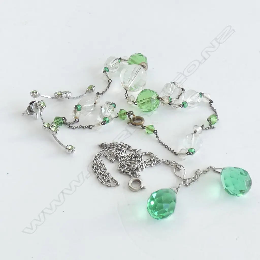 VINTAGE CRYSTAL NECKLACES AND EARRINGS Image 1++