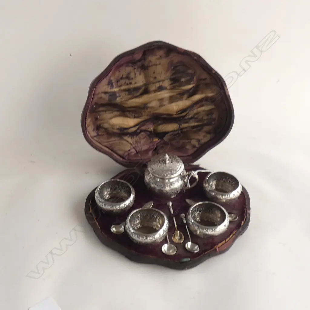 VICTORIAN STG SILVER CRUET SET IN BOX LONDON 1877 MAKER WBJ L 250 MM Image 1++
