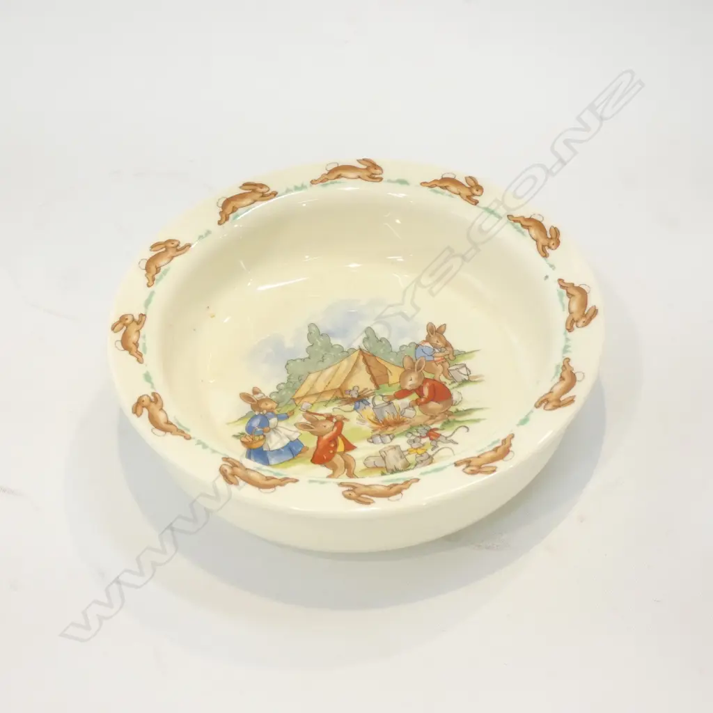 A ROYAL DOULTON BUNNYKINS BOWL Image 1++