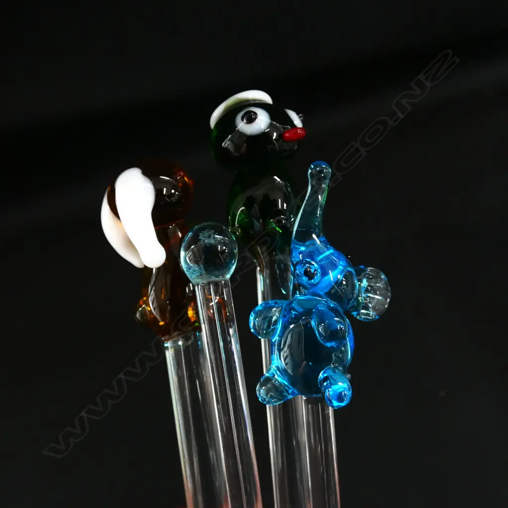 FIVE GLASS COCKTAIL STIRRERS, COCKEREL RABBIT ELEPHANT PENGUIN BIRD (LATTER DAMAGED) Image 1++