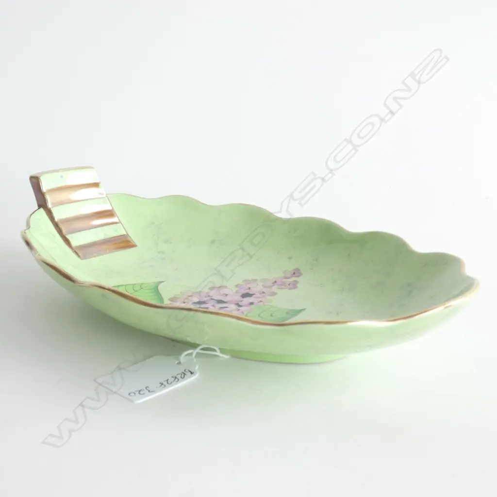 A CARLTONWARE LUSTRE TRAY, LILAC FLOWERS. L.220mm Image 1++