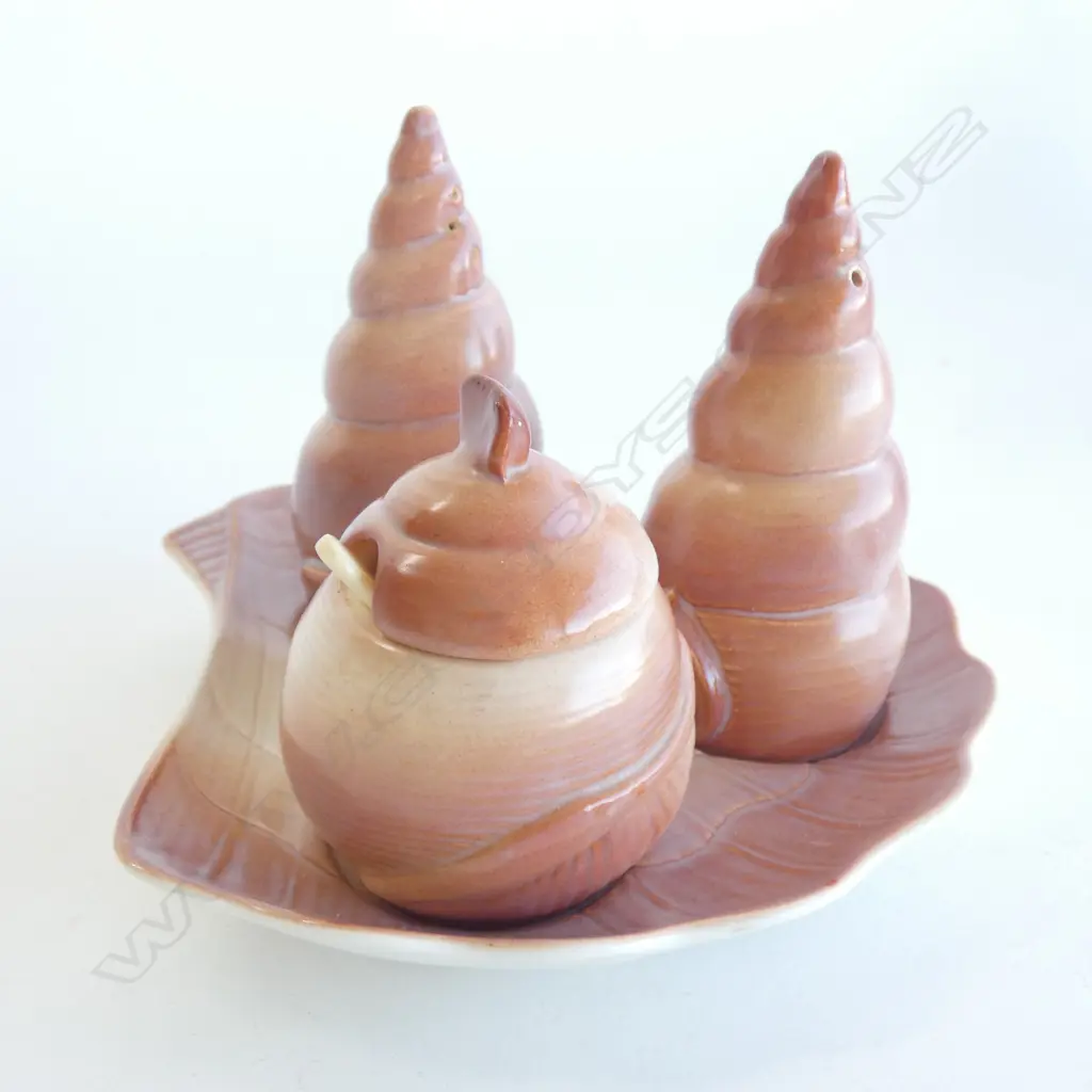 A CARLTONWARE SEASHELL CONDIMENT SET Image 1++