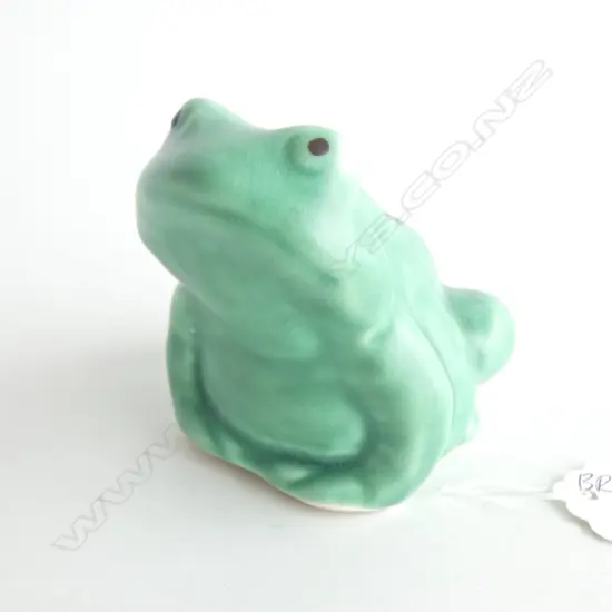 A SYLVAC FROG, GREEN MATT,  H.70mm