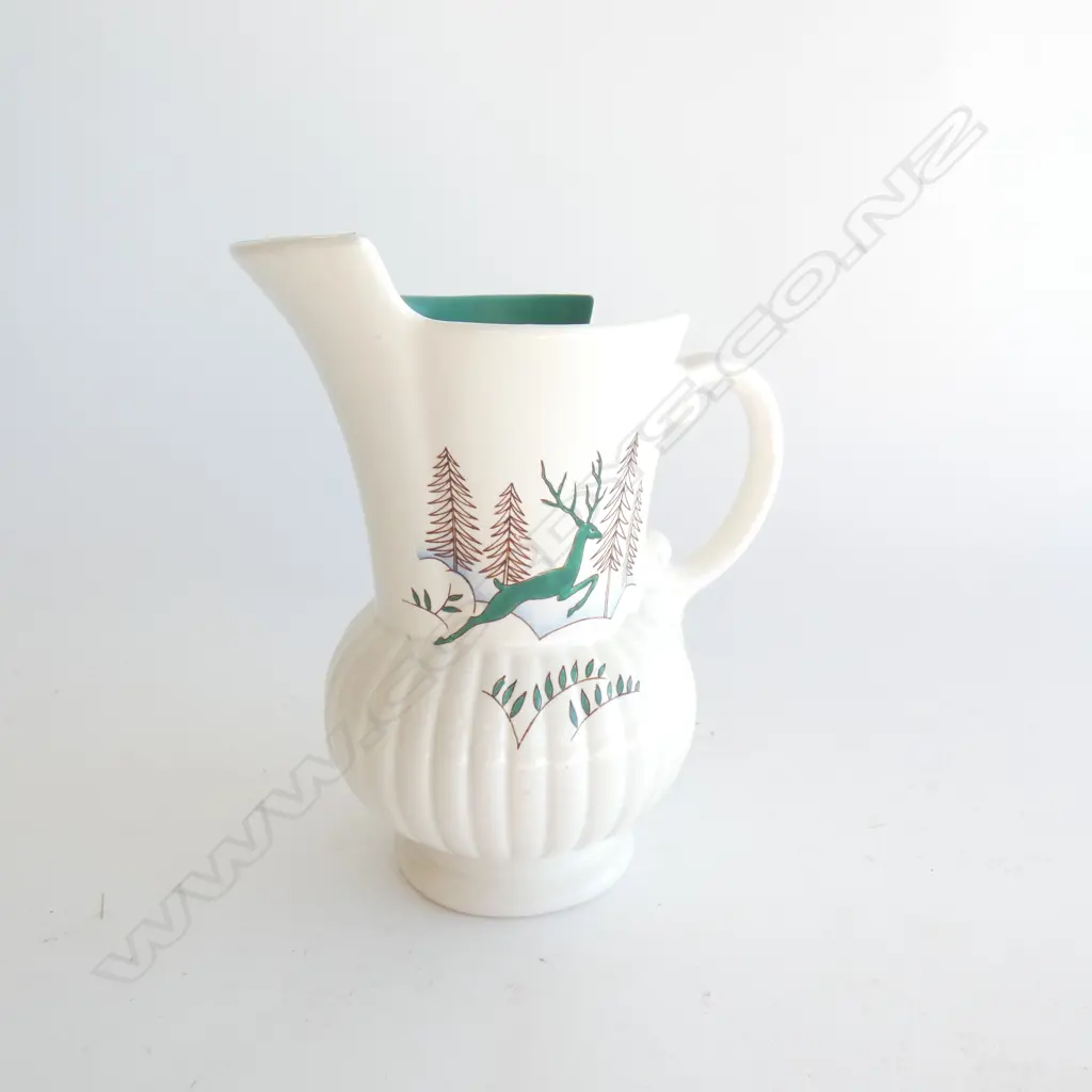 A CROWN DEVON STOCKHOLM JUG, GREEN LEAPING STAG PATTERN. H.175mm Image 1++
