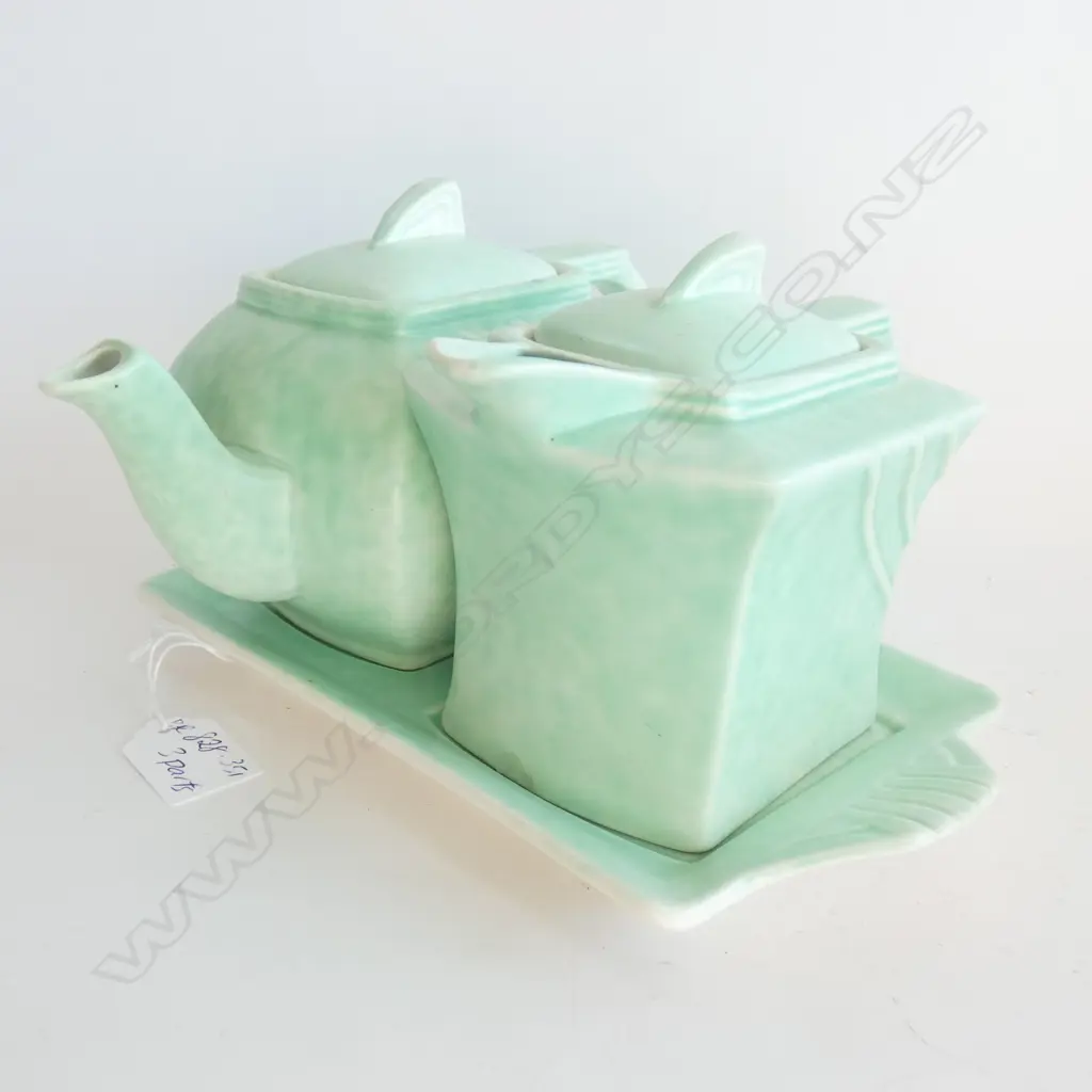 CLEWS & CO RECTANGULAR TEA & COFFEE POTS, ON RECTANGULAR BASE Image 1++