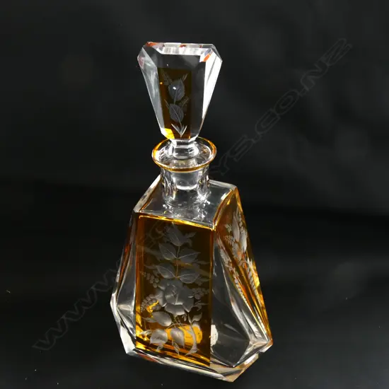 A CUT CRYSTAL, YELLOW FLASHED DECANTER