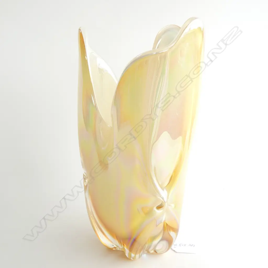 A MODERN MURANO ‘ALIEN’ GLASS VASE, SOMMERSO, CLEAR, AMBER, LATTIMO. 320 X 180mm Image 1++