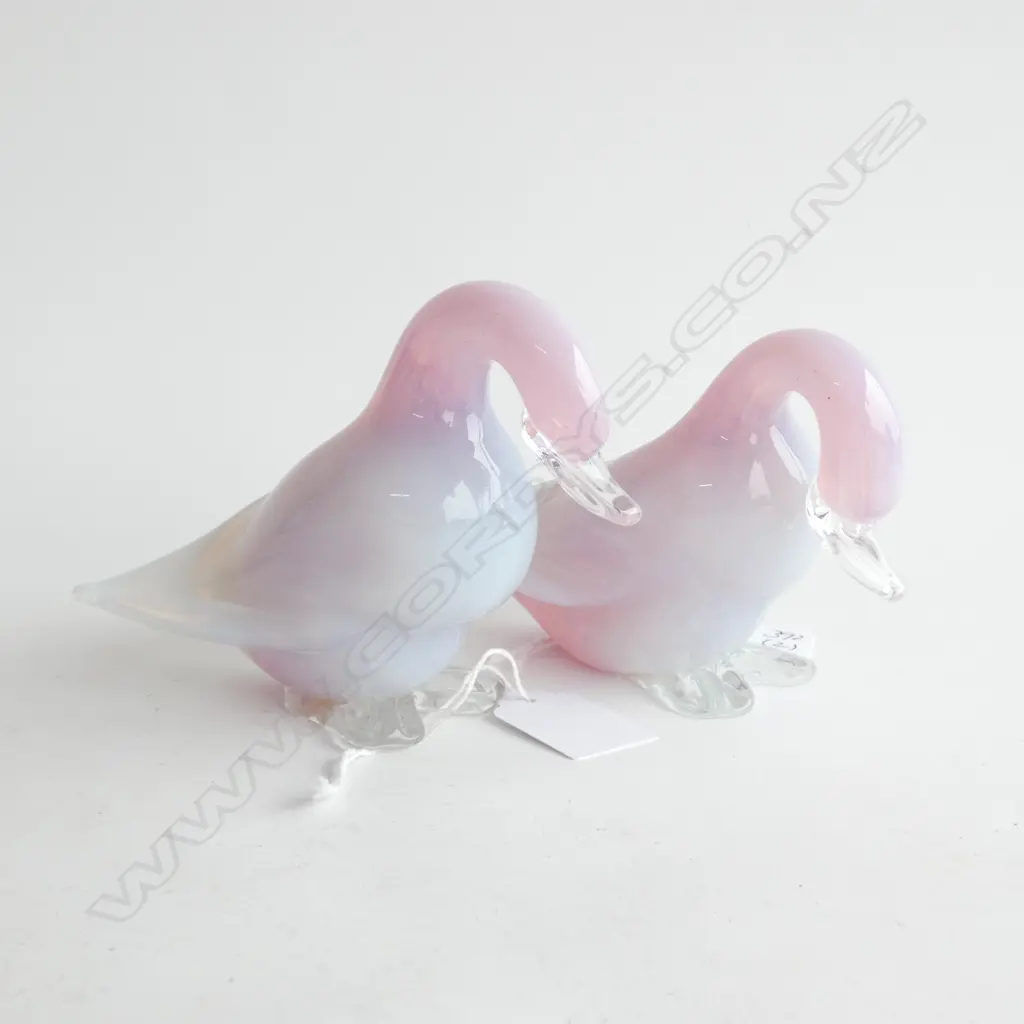 TWO ART GLASS MURANO DUCKS, LABELS ON BOTH. (95 x 130mm) Image 1++