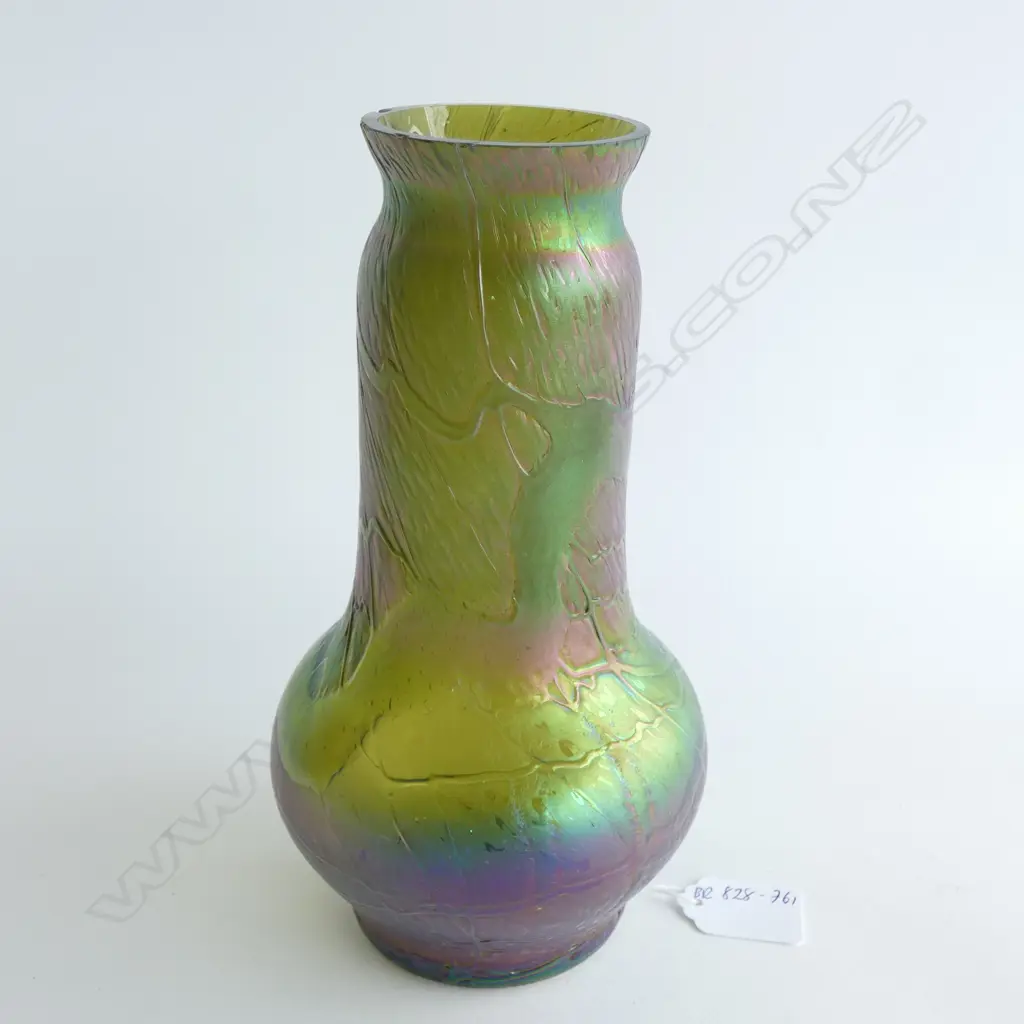 A 1920S GREEN OPALESCENT RELIEF MOULDED VASE, H.230mm Image 1++