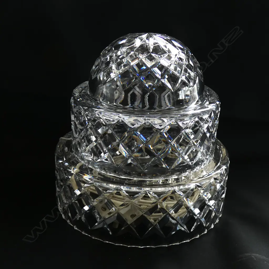 AN ART DECO CRYSTAL TWO PIECE TABLE LAMP, H.200mm Image 1++