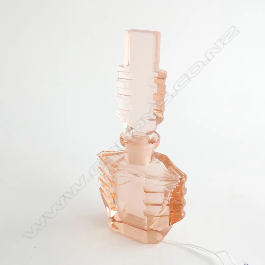 A MURANO GREEN/PINK SEA PERFUME BOTTLE AND A DECO PERFUME BOTTLE. H.130mm Image 1++