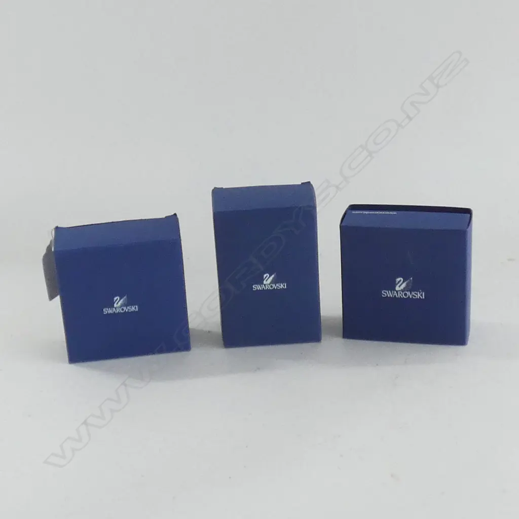 3 SWAROVSKI CRYSTAL FLOWER POTS; SUNFLOWER/NARCISSUS & YELLOW TULIP - ALL W BOXES & SLEEVES Image 1++