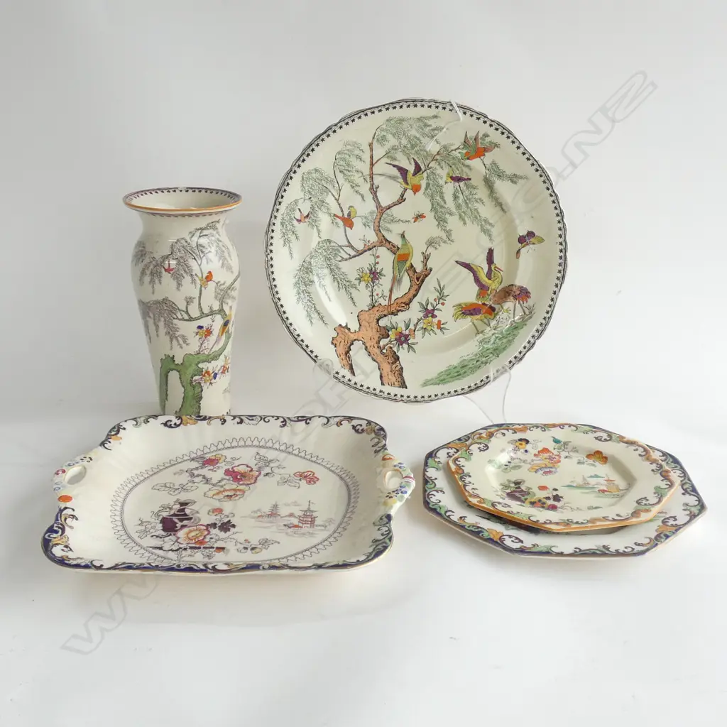 MASONS IRONSTONE PLATES, 4 PLATES & VASE, ORIENTAL PATTERNS Image 1++