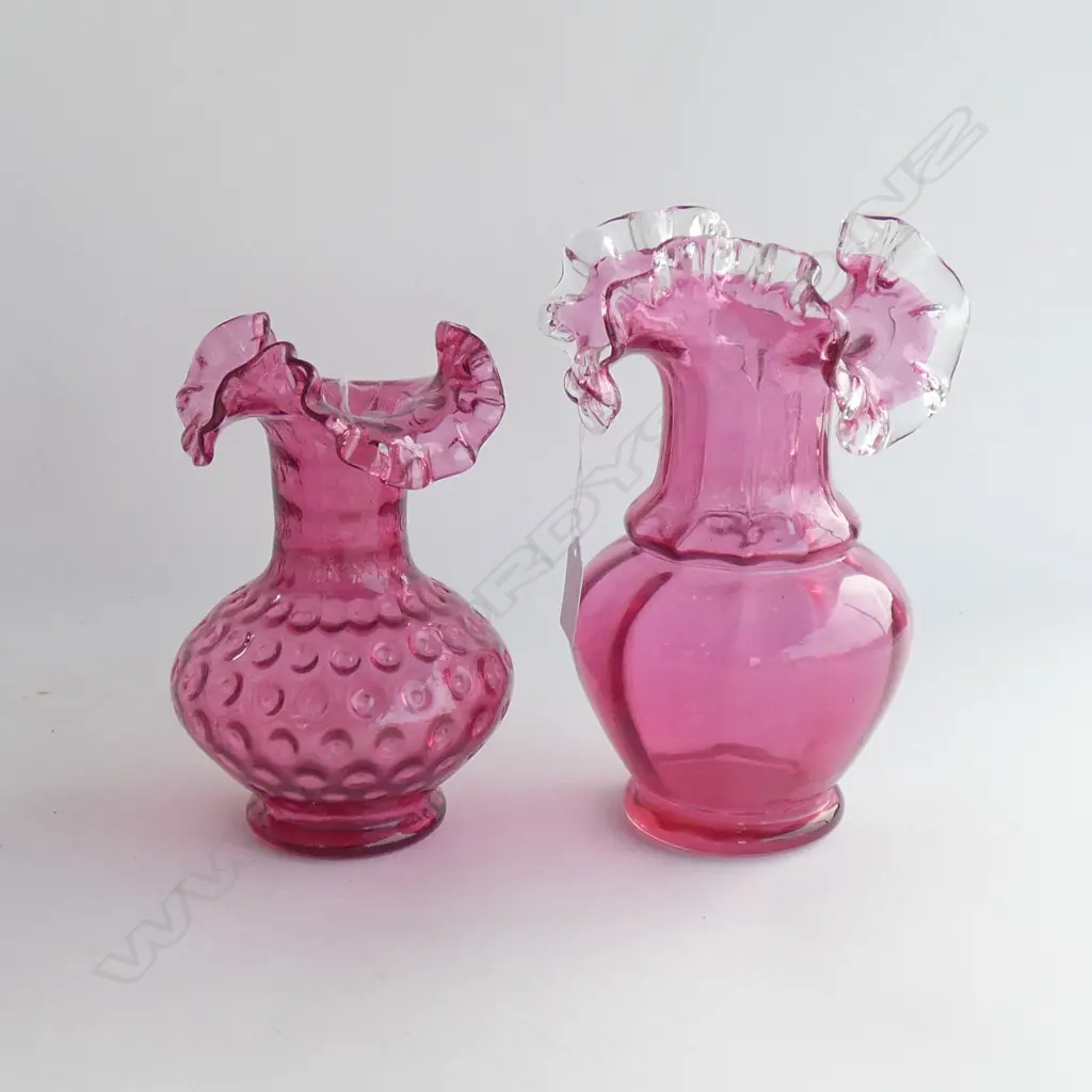 2 VINTAGE CRANBERRY GLASS FRILL TOPPED VASES; H 225 & 195MM Image 1++
