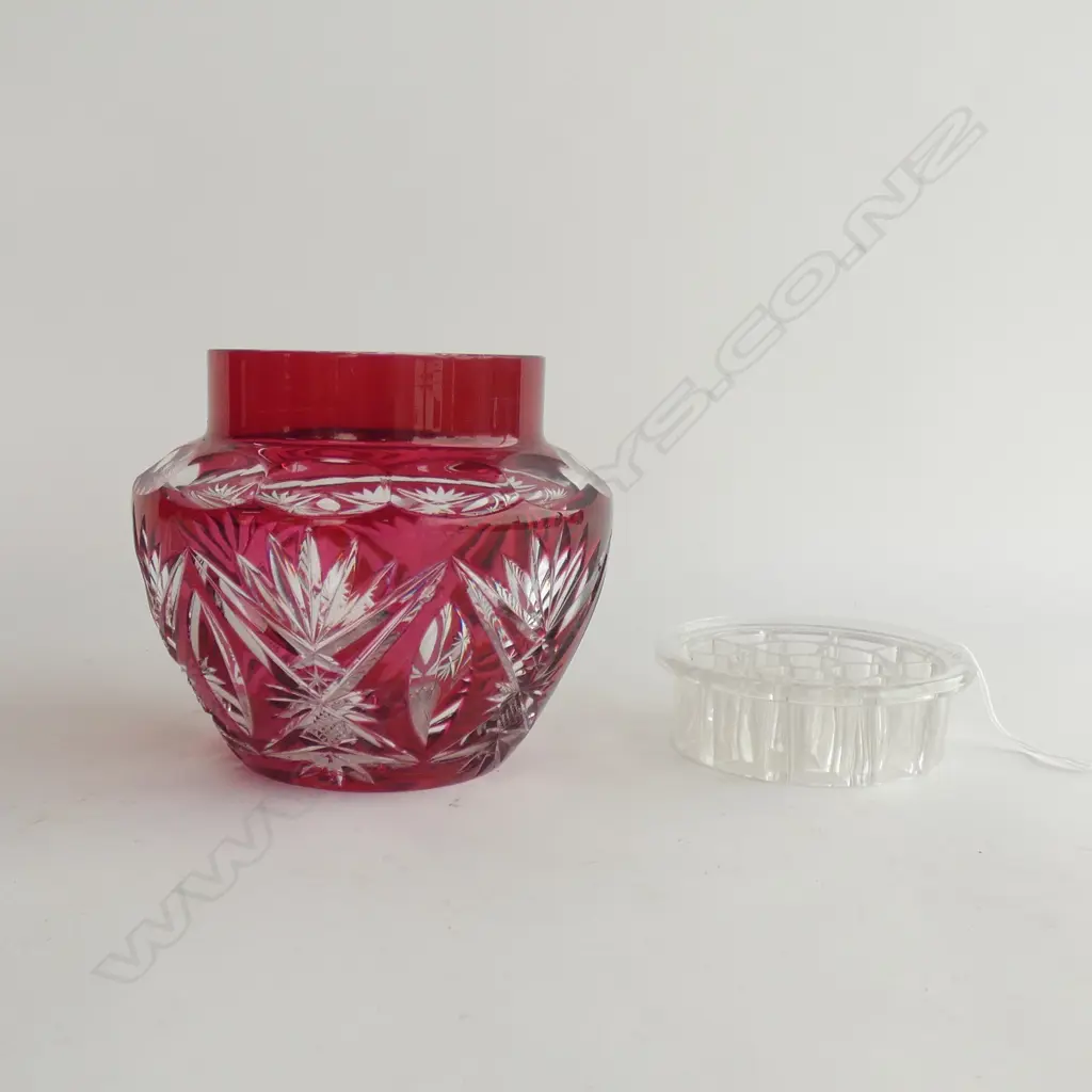 VINTAGE HEAVY BOHEMIAN RUBY CUT GLASS VASE (H 150MM) + VAL ST LAMBERT FLOWER FROG (FITS VASE) Image 1++