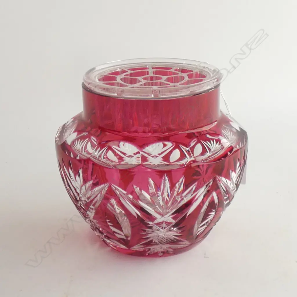 VINTAGE HEAVY BOHEMIAN RUBY CUT GLASS VASE (H 150MM) + VAL ST LAMBERT FLOWER FROG (FITS VASE) Image 1++